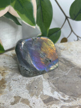 Load image into Gallery viewer, Labradorite Freeform #18
