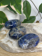 Load image into Gallery viewer, Sodalite Palmstones #16
