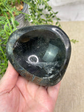 Load image into Gallery viewer, Labradorite Bowl #37
