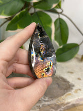 Load image into Gallery viewer, Spectrolite Flame #36
