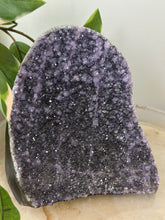 Load image into Gallery viewer, Black Amethyst Cut Base #222
