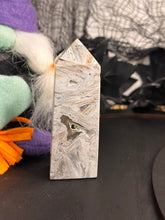 Load image into Gallery viewer, Spider Webs Tower #47
