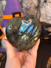 Load image into Gallery viewer, Labradorite Heart #70
