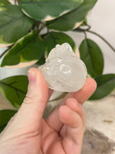 Load image into Gallery viewer, Clear Quartz Sleeping Kitty
