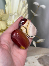 Load image into Gallery viewer, Mookaite Palmstones #15
