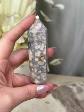 Load image into Gallery viewer, Flower Agate DT #30C
