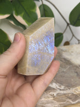 Load image into Gallery viewer, White Moonstone Freeform #32
