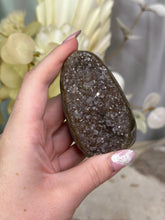 Load image into Gallery viewer, Rainbow Amethyst Cut Base #60
