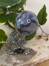 Load image into Gallery viewer, Flower x Butterfly Sphere Holder
