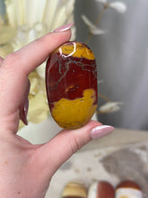 Load image into Gallery viewer, Mookaite Palmstones #16
