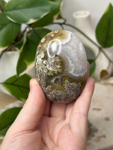 Load image into Gallery viewer, Scenic Moss Agate Palmstone #73
