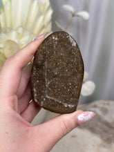 Load image into Gallery viewer, Rainbow Amethyst Cut Base #62
