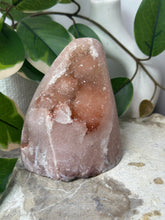 Load image into Gallery viewer, Pink Amethyst Freeform #118
