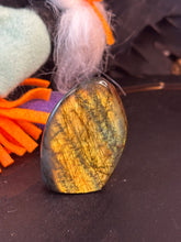 Load image into Gallery viewer, Labradorite Freeform #16
