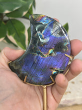 Load image into Gallery viewer, Spectrolite Moon On Stand #105
