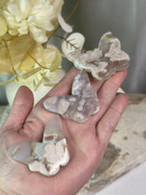 Load image into Gallery viewer, Flower Agate Butterflies
