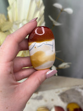 Load image into Gallery viewer, Mookaite Palmstones #16
