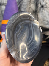 Load image into Gallery viewer, Orca Agate Bowl #47
