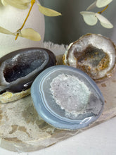 Load image into Gallery viewer, Agate Half Geode #50
