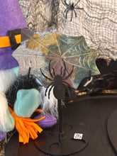 Load image into Gallery viewer, Sea Jasper Spider Webs
