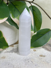 Load image into Gallery viewer, Mangano Calcite Tower #19
