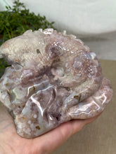 Load image into Gallery viewer, XXL Flower Agate x Pink Amethyst x Purple Amethyst Lizard Carving
