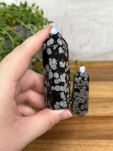 Load image into Gallery viewer, Snowflake Obsidian Towers #11
