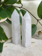 Load image into Gallery viewer, Mangano Calcite Tower #21
