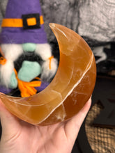 Load image into Gallery viewer, Honey Calcite Standing Moon #75
