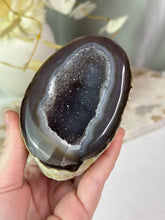 Load image into Gallery viewer, Agate Half Geode #50
