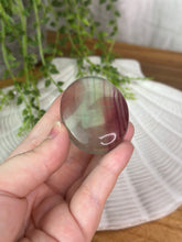 Load image into Gallery viewer, Candy Fluorite Palmstone 15
