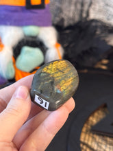 Load image into Gallery viewer, Labradorite Freeform #16
