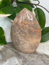 Load image into Gallery viewer, Peach Moonstone Flame
