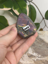 Load image into Gallery viewer, Labradorite Flatstone
