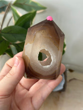 Load image into Gallery viewer, Druzy Agate Tower #30
