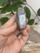 Load image into Gallery viewer, Moss Agate Hearts #18
