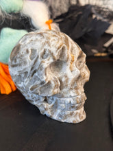 Load image into Gallery viewer, Druzy Skull #150
