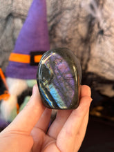 Load image into Gallery viewer, Labradorite Freeform #46
