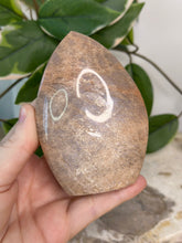 Load image into Gallery viewer, Peach Moonstone Flame
