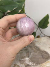 Load image into Gallery viewer, Kunzite Sphere #132
