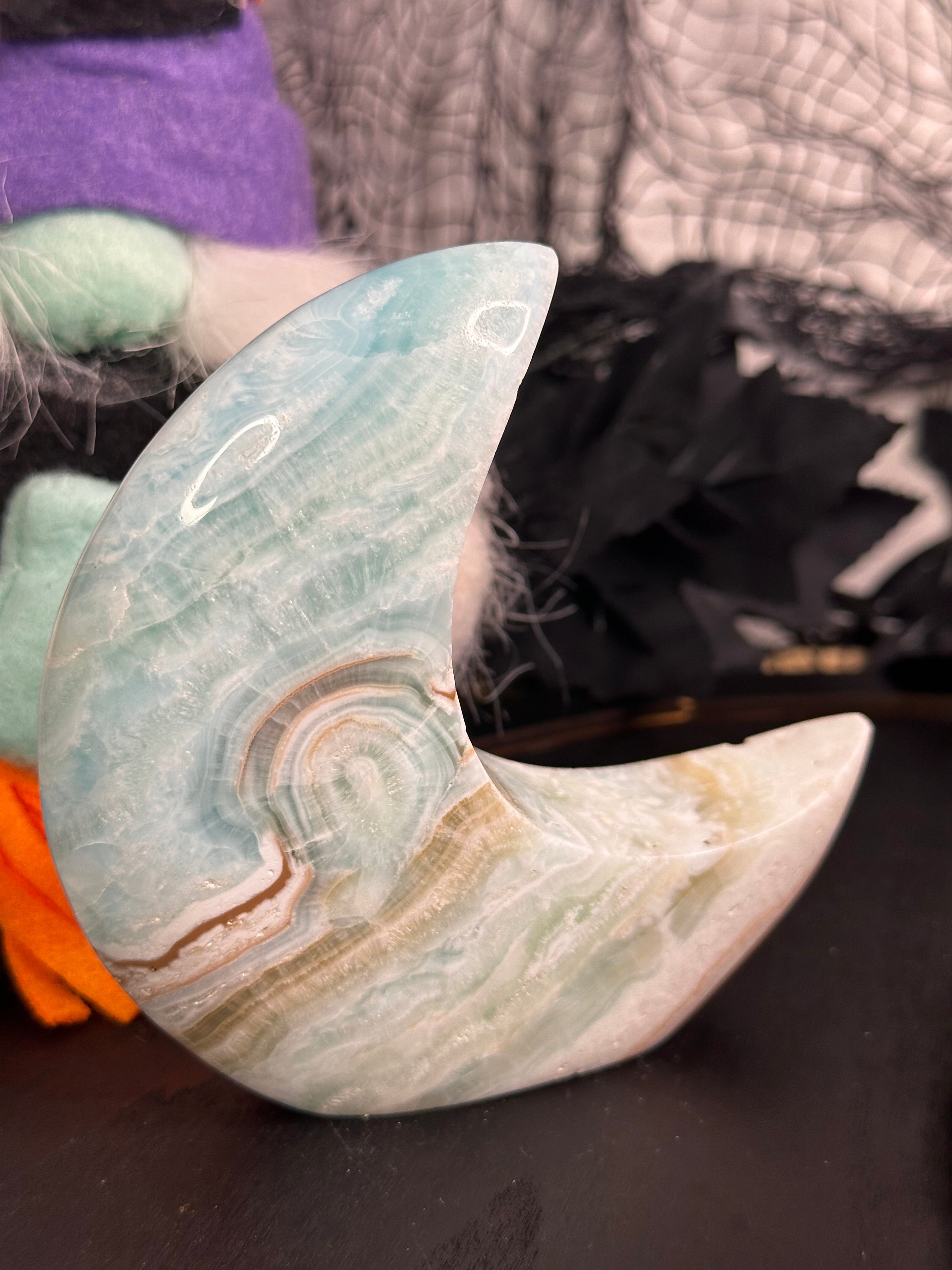 Caribbean Calcite Standing Moon #85A