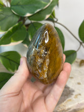 Load image into Gallery viewer, Golden Healer Freeform #56
