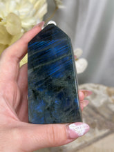 Load image into Gallery viewer, Labradorite Tower #72
