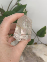 Load image into Gallery viewer, Quartz Inclusion Tower #42
