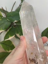 Load image into Gallery viewer, Inclusion Quartz Tower #135
