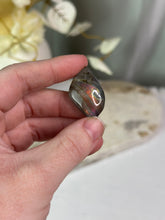Load image into Gallery viewer, *HQ* Labradorite Leaves
