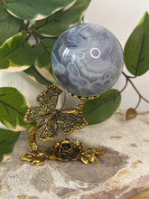 Load image into Gallery viewer, Flower x Butterfly Sphere Holder
