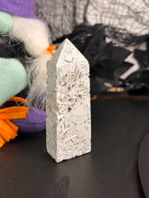 Load image into Gallery viewer, Spider Webs Tower #27

