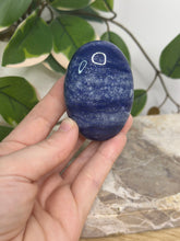 Load image into Gallery viewer, Sodalite Palmstone #17
