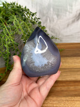 Load image into Gallery viewer, Agate Flame #40
